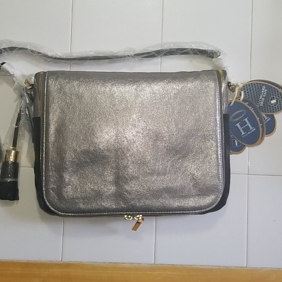 G.I.L.I. Handbags - G.I.L.I. haloguard crossbody